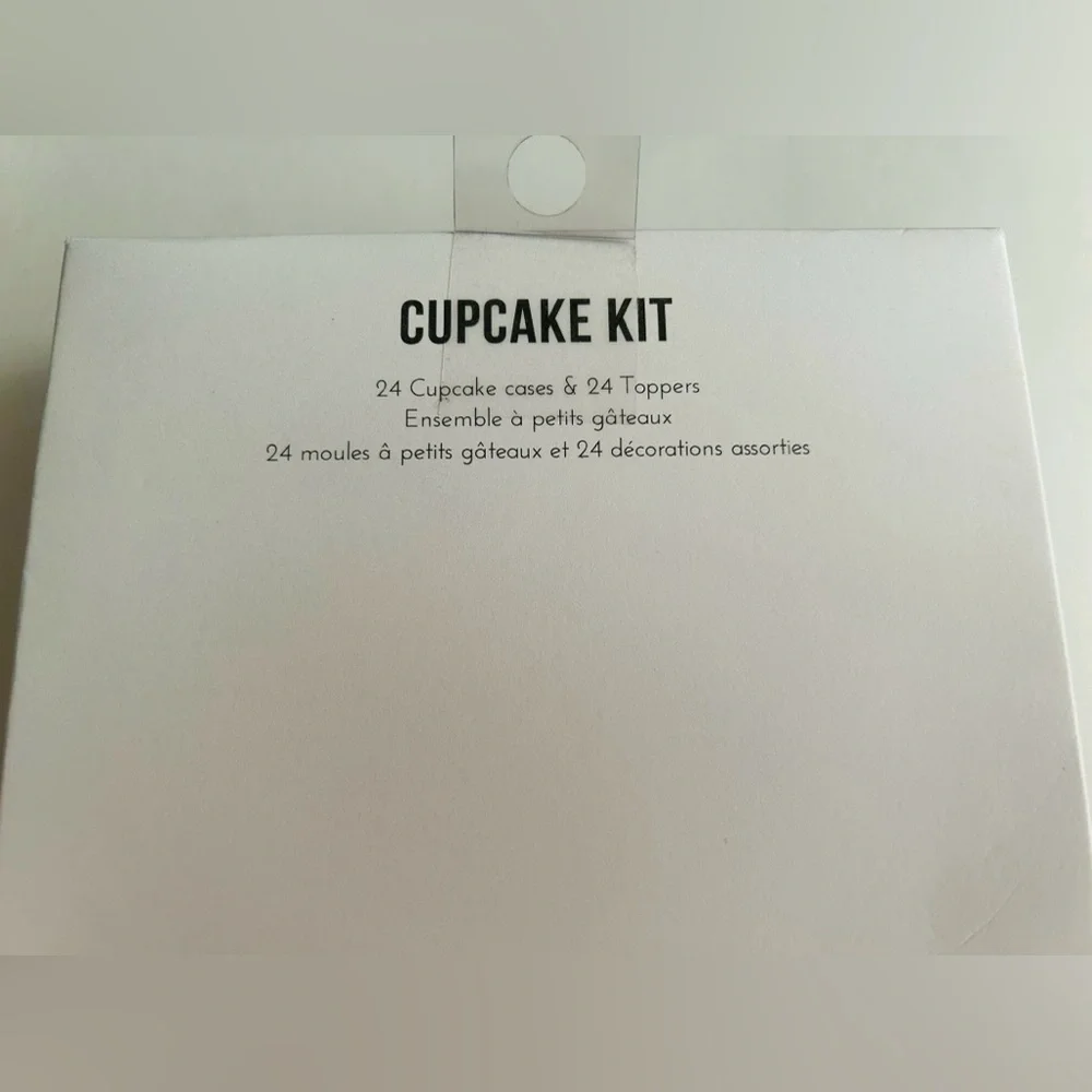 New Cupcake 24 Cupcake Liners 24 Star Picks Color-wheel Dots Liners Meri Meri